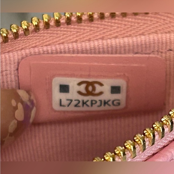 Chanel Caviar Quilted Mini O Case card holder pouch nwot full inclusion - Picture 7 of 7